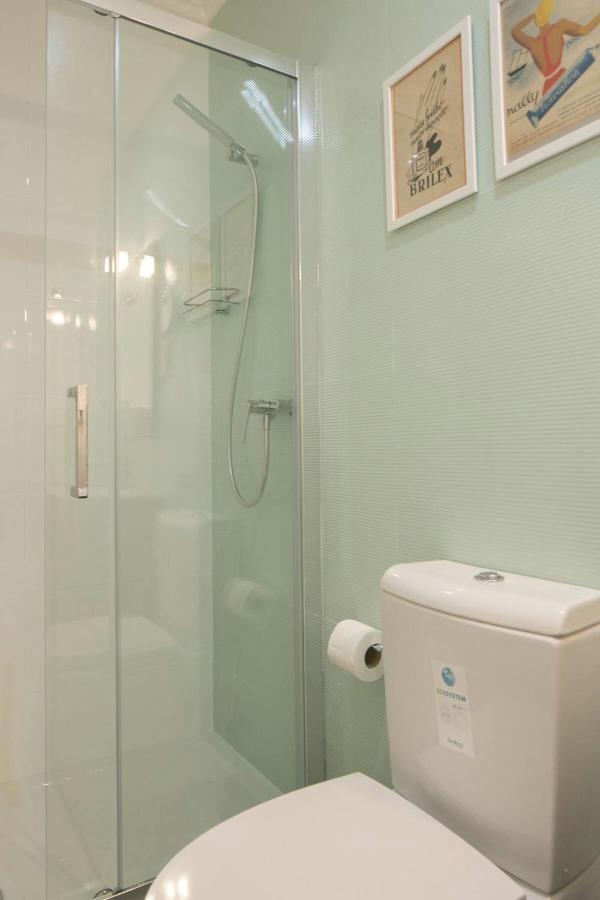 Central Turquoise Studio Apartment Lisbon Luaran gambar